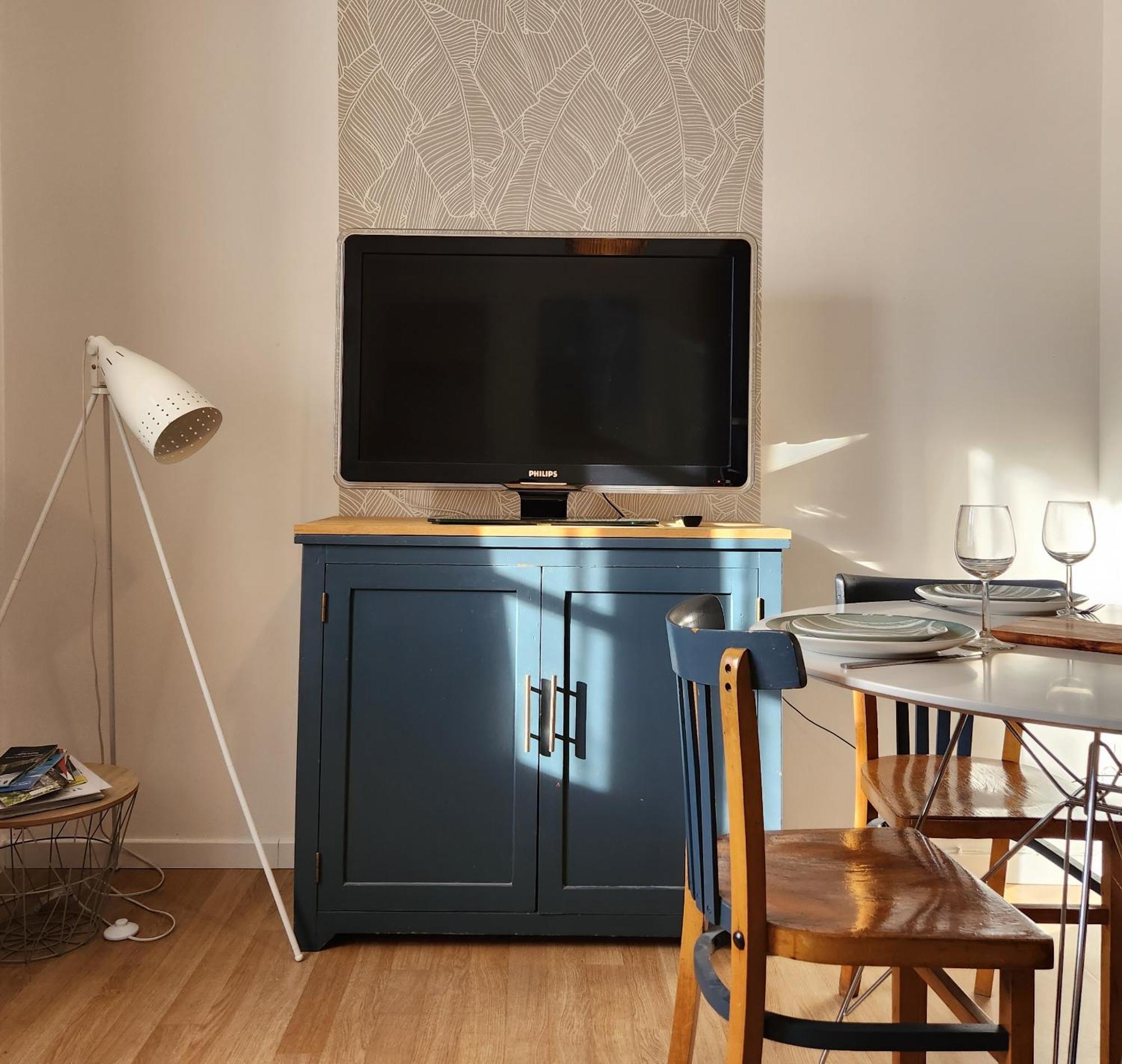 SEJOURAIXLESBAINS - Appartements Confidence hyper centre calme Aix-les-Bains Chambre photo