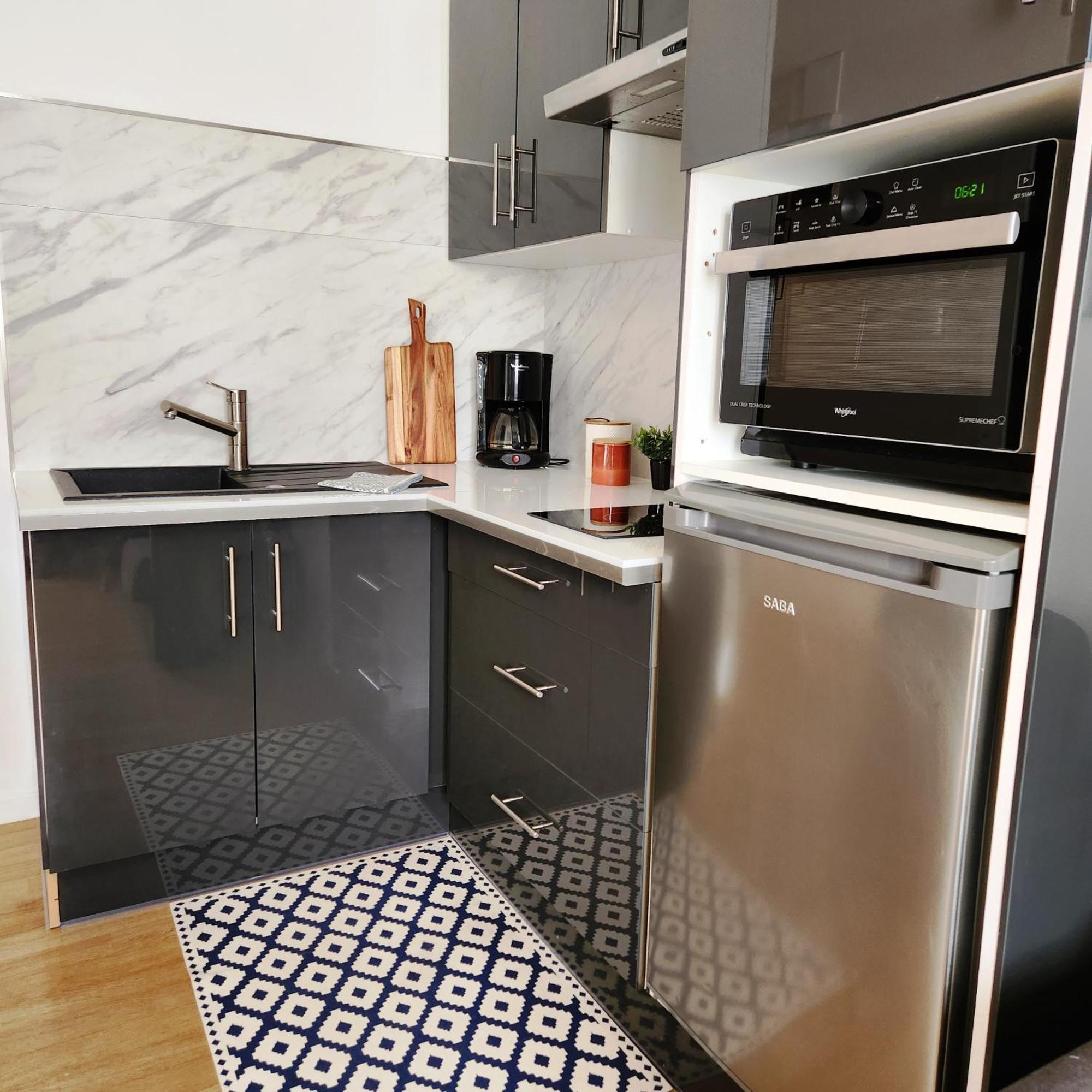 SEJOURAIXLESBAINS - Appartements Confidence hyper centre calme Aix-les-Bains Chambre photo