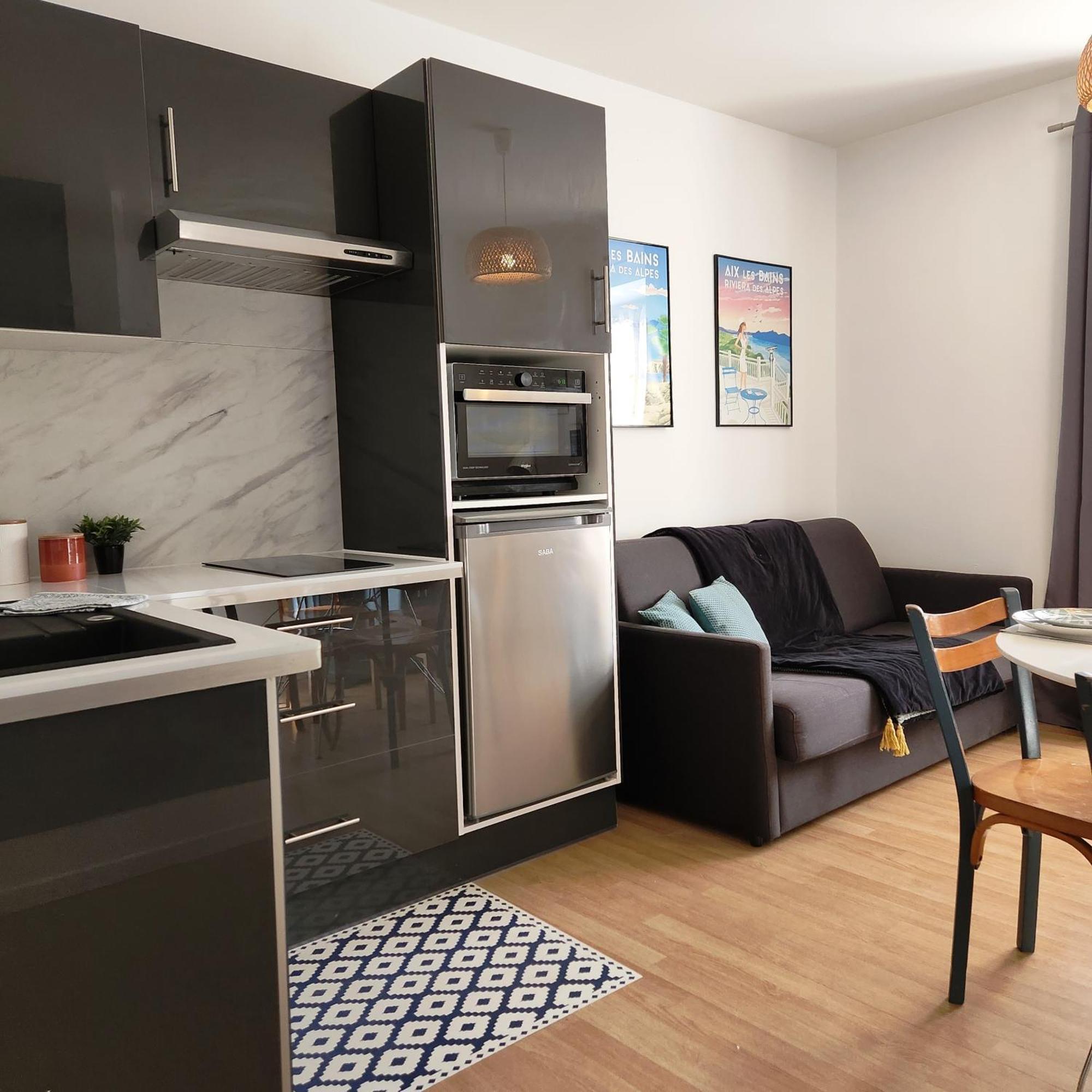 SEJOURAIXLESBAINS - Appartements Confidence hyper centre calme Aix-les-Bains Chambre photo