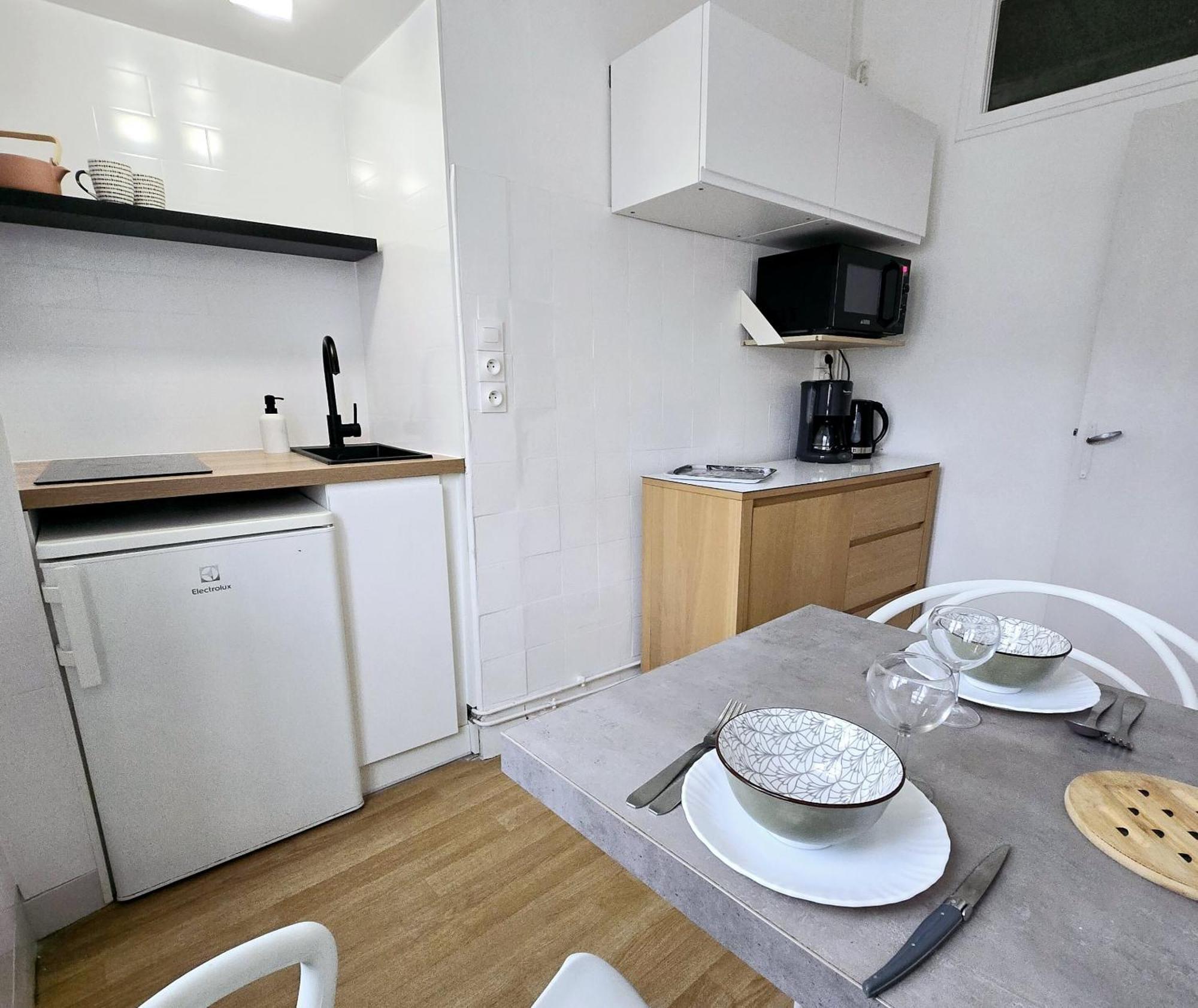 SEJOURAIXLESBAINS - Appartements Confidence hyper centre calme Aix-les-Bains Chambre photo